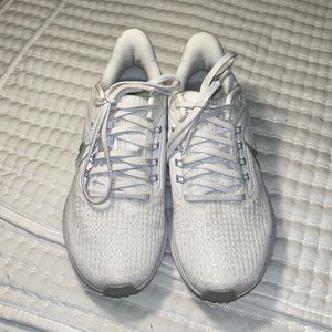 Women’s Nike Pegasus 39 running shoes